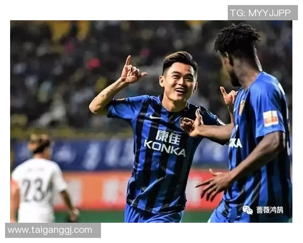 青春风采尽显足球明星年轻帅气照片集锦